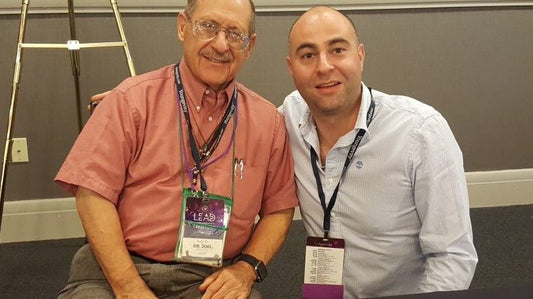 Jonathan visita il 20 ° anniversario Youngevity convenzione